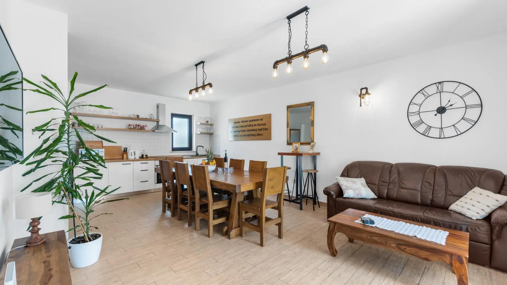Vesna Branka Villa Pican