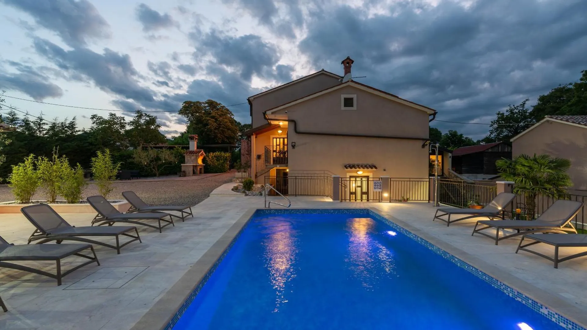 Vesna Branka Villa Pican Croatia