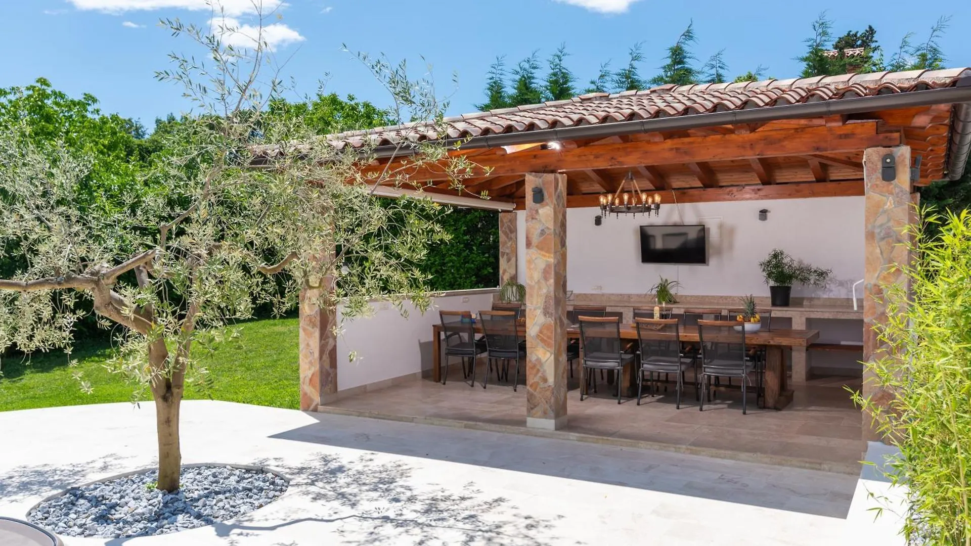 Vesna Branka Villa Pican