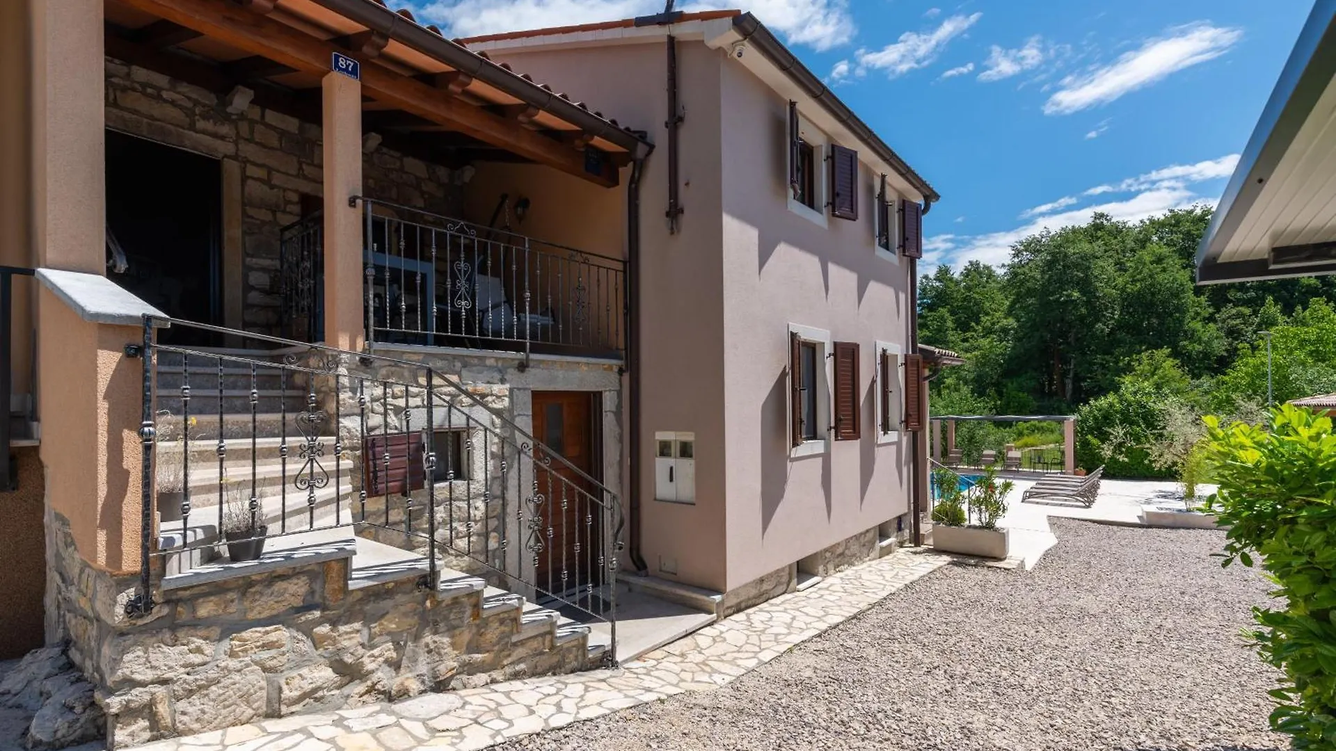 Vesna Branka Villa Pican Croatia