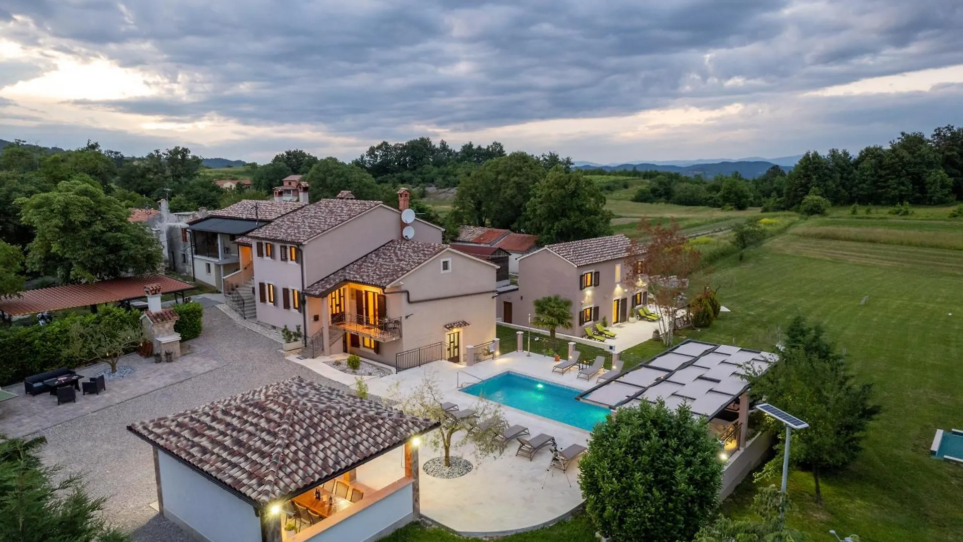Vesna Branka Villa Pican