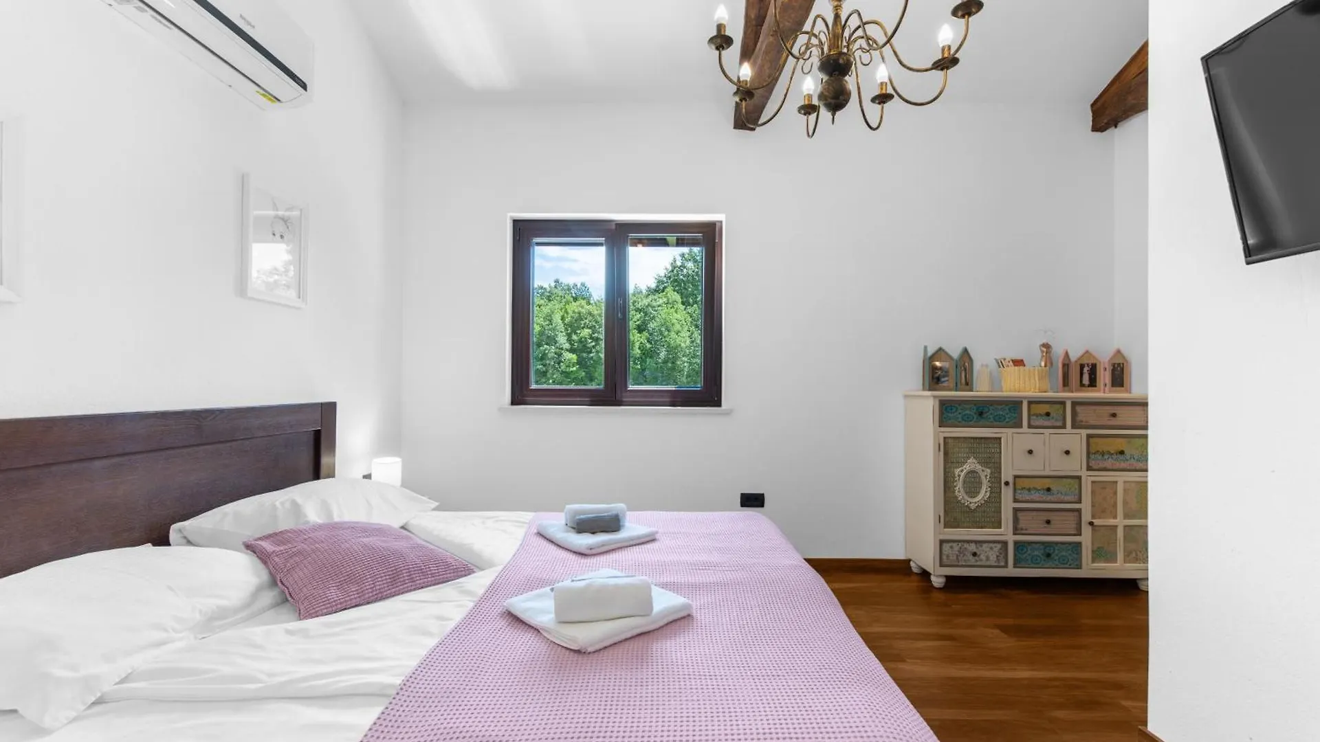 Vesna Branka Villa Pican