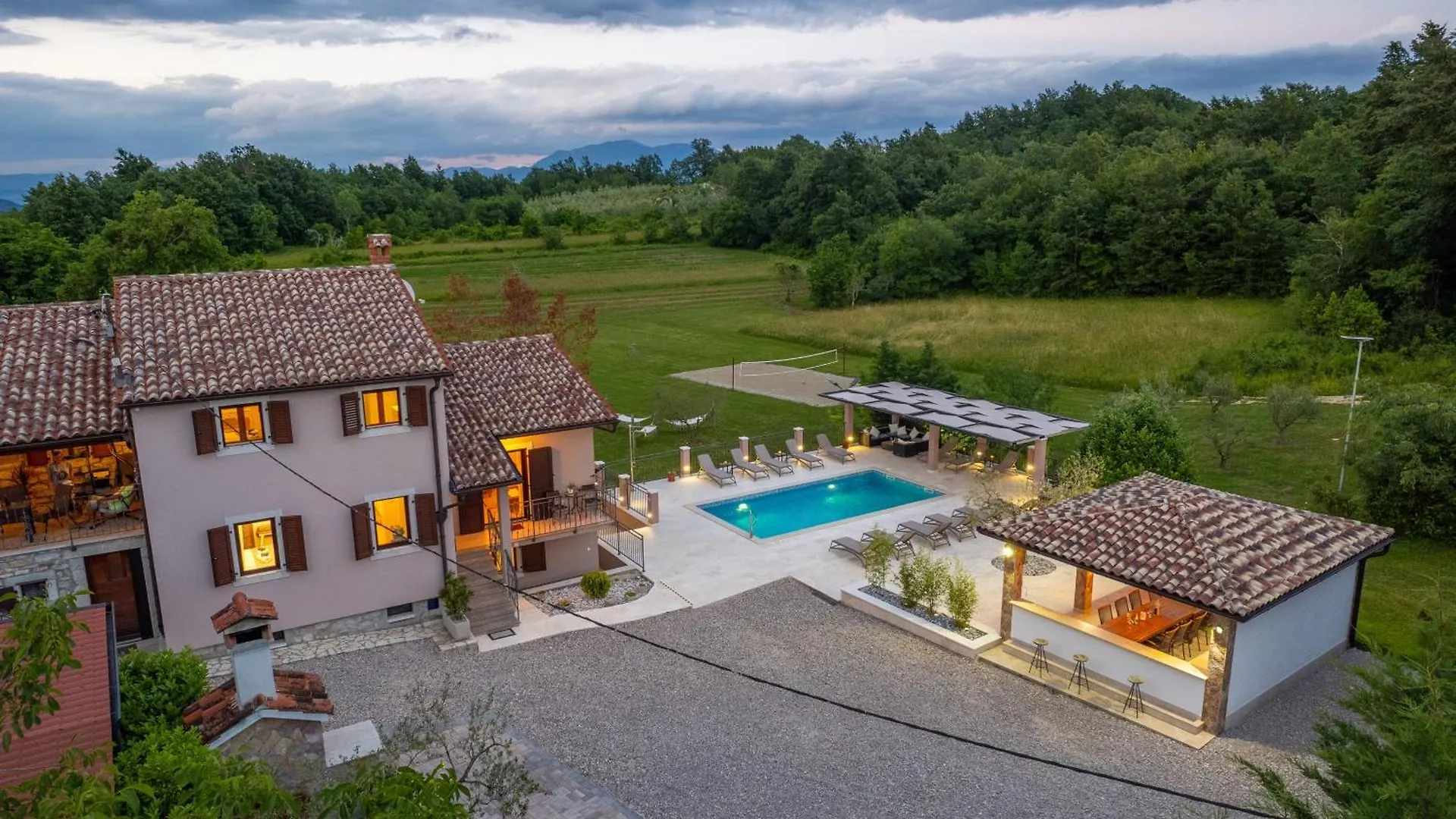 Vila Vesna Branka Pićan 0*,